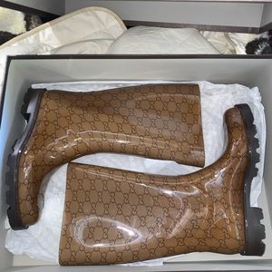 NIB womens Gucci rain boots size 38 8